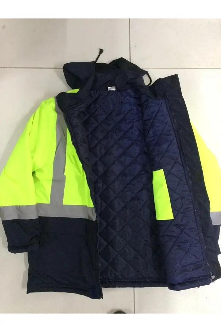 Yerli Reflektörlü Su Geçirmez Parka Kışlık Mont